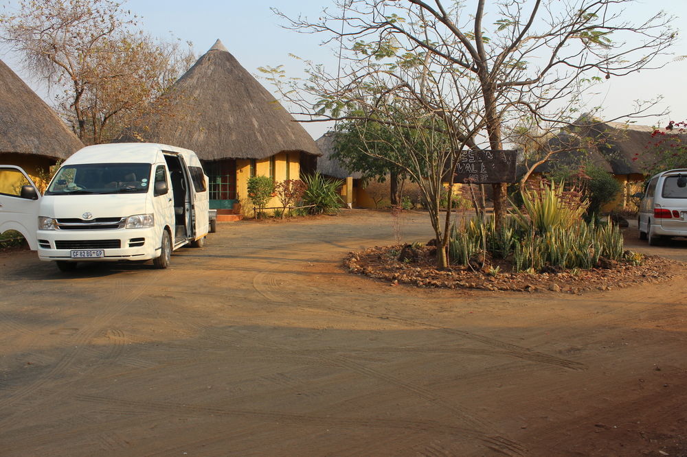Lesoma Valley Lodge Kasane Exterior foto