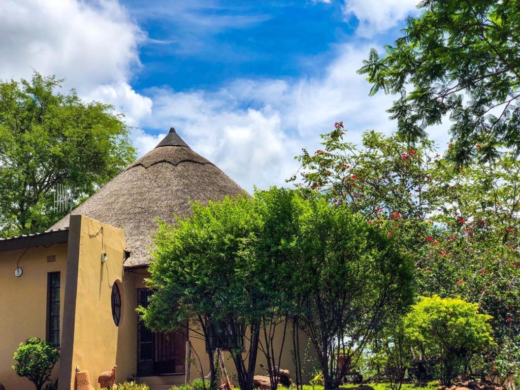 Lesoma Valley Lodge Kasane Exterior foto